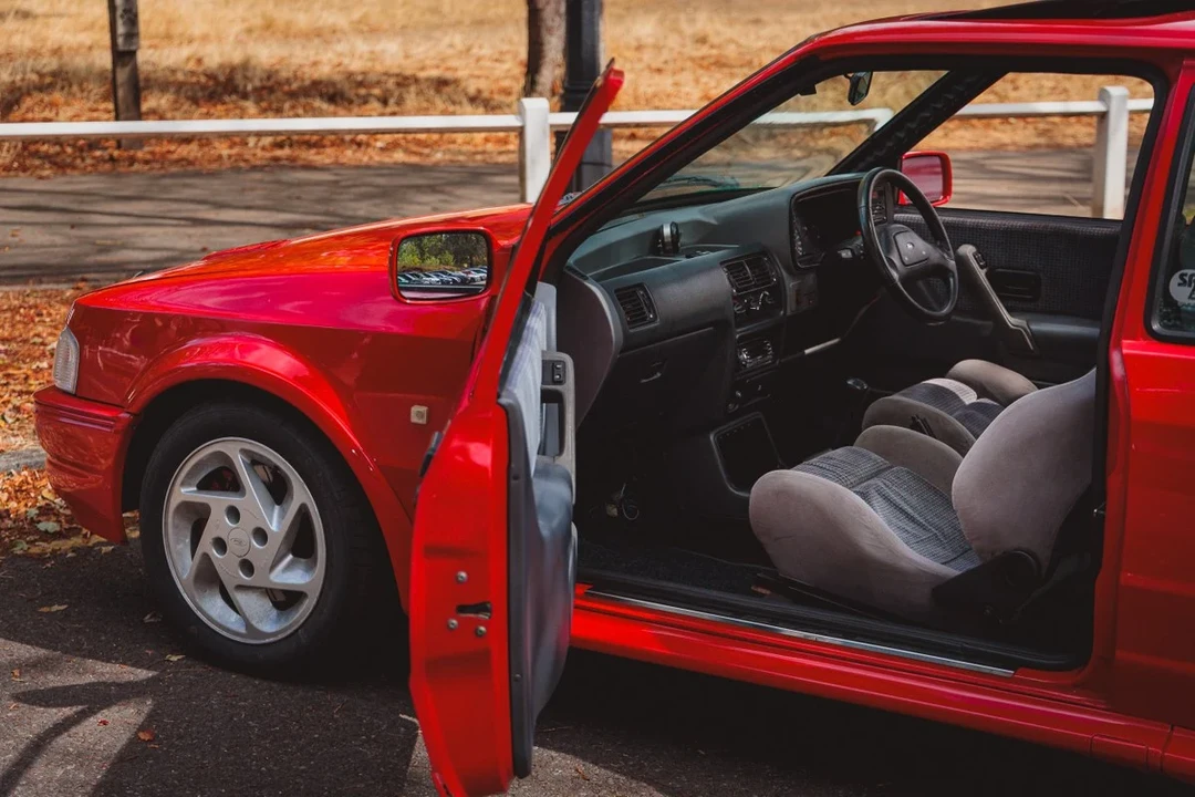 1989 Ford Escort - Image 28 of 30