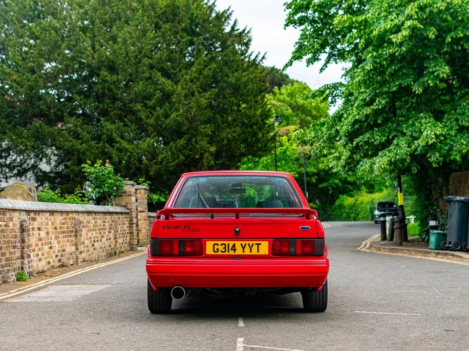 1989 Ford Escort - Image 9 of 31