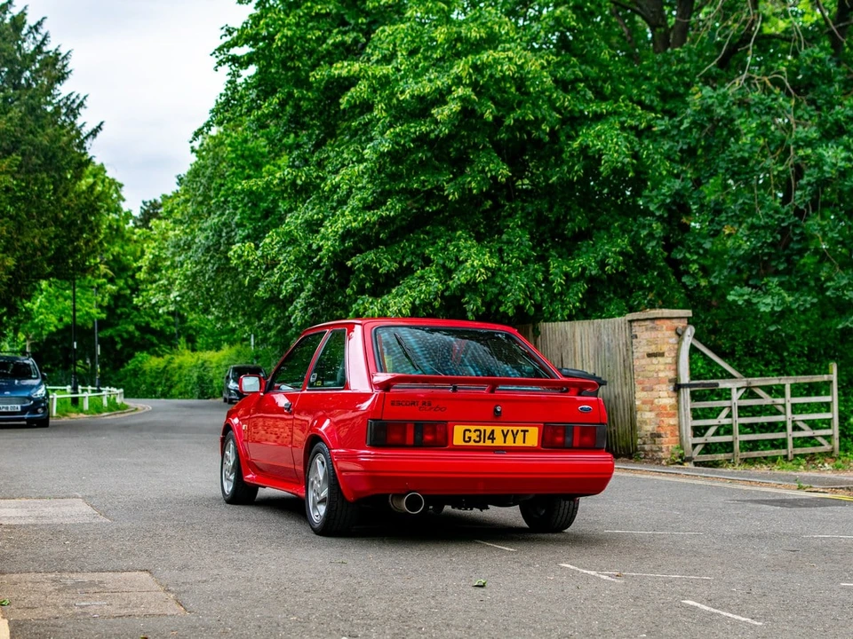 1989 Ford Escort - Image 11 of 31