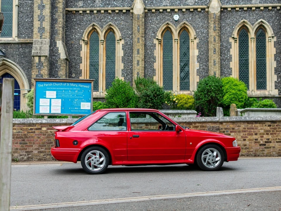 1989 Ford Escort - Image 13 of 31
