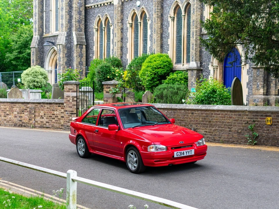 1989 Ford Escort - Image 15 of 31
