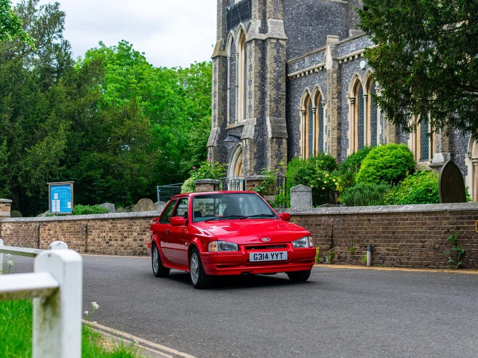 1989 Ford Escort - Image 16 of 31