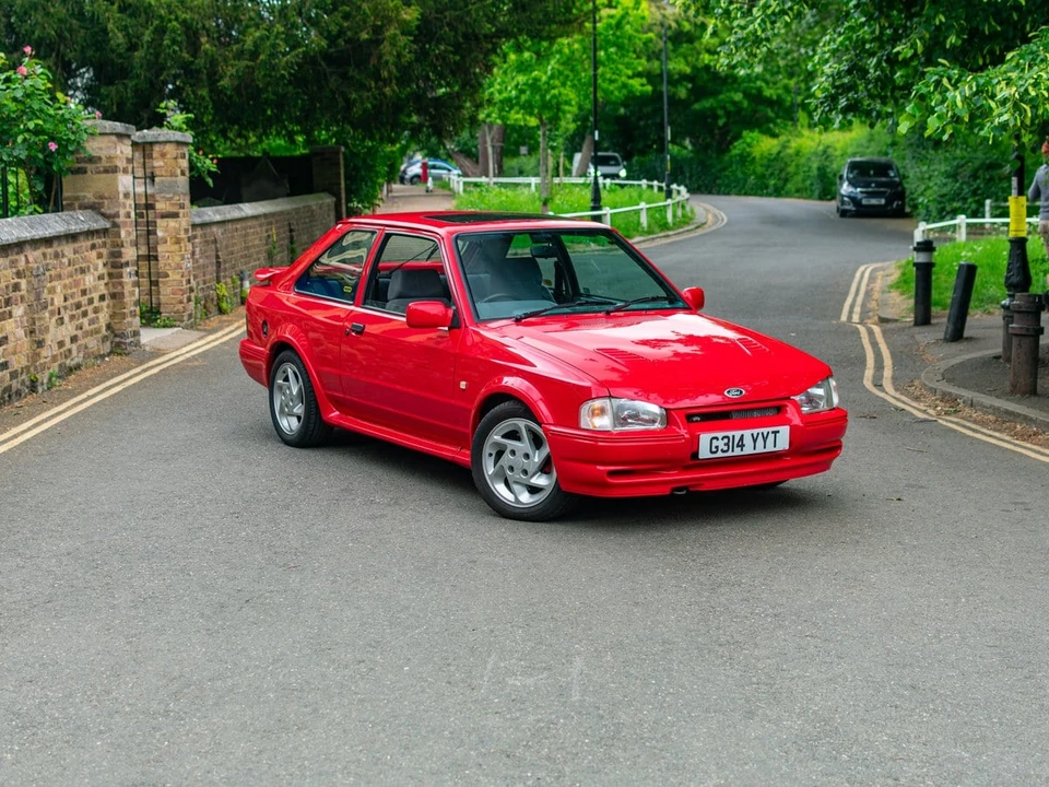 1989 Ford Escort - Image 24 of 31