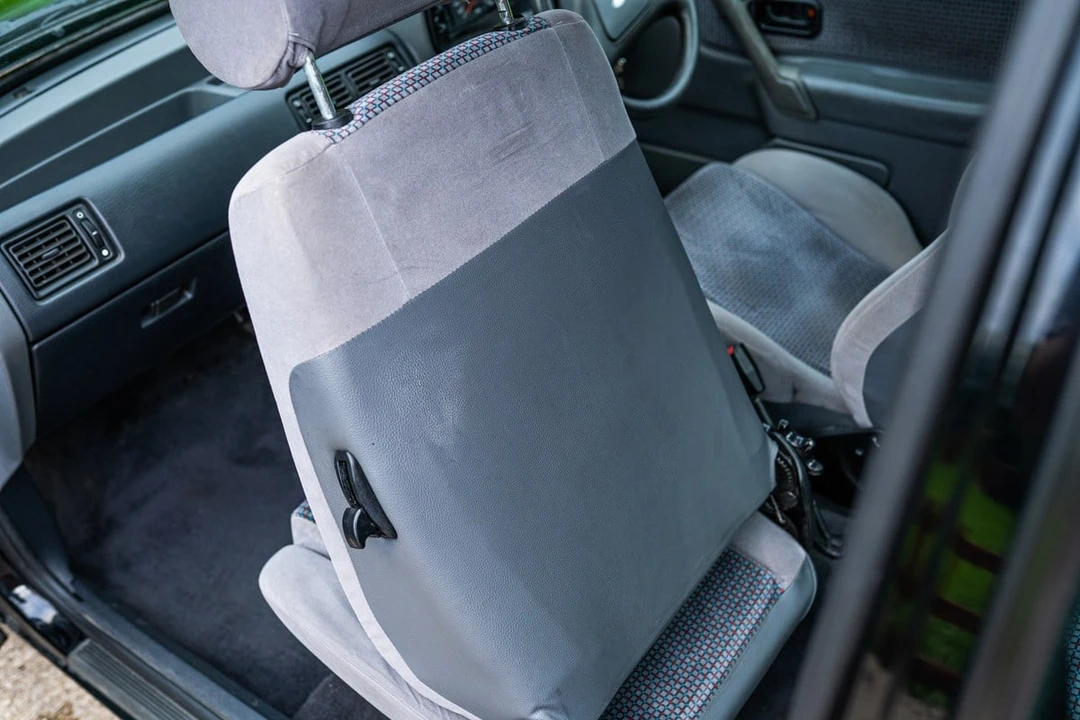 1989 Ford Escort - Image 26 of 30