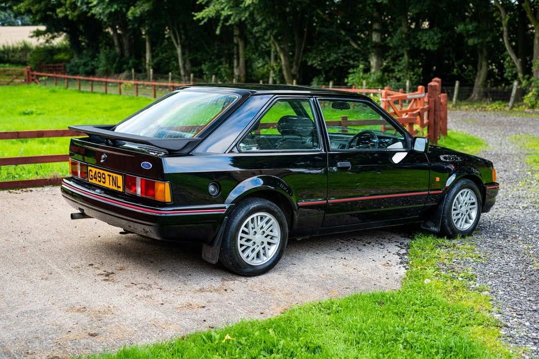 1989 Ford Escort - Image 11 of 30