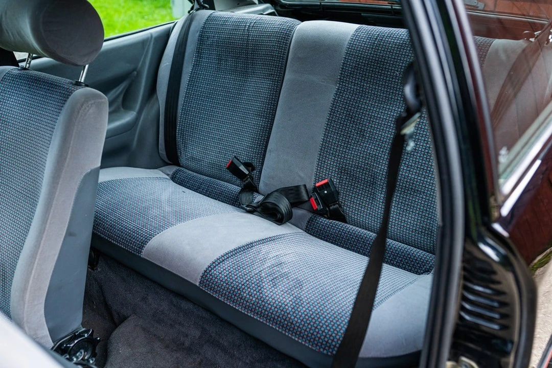 1989 Ford Escort - Image 22 of 30