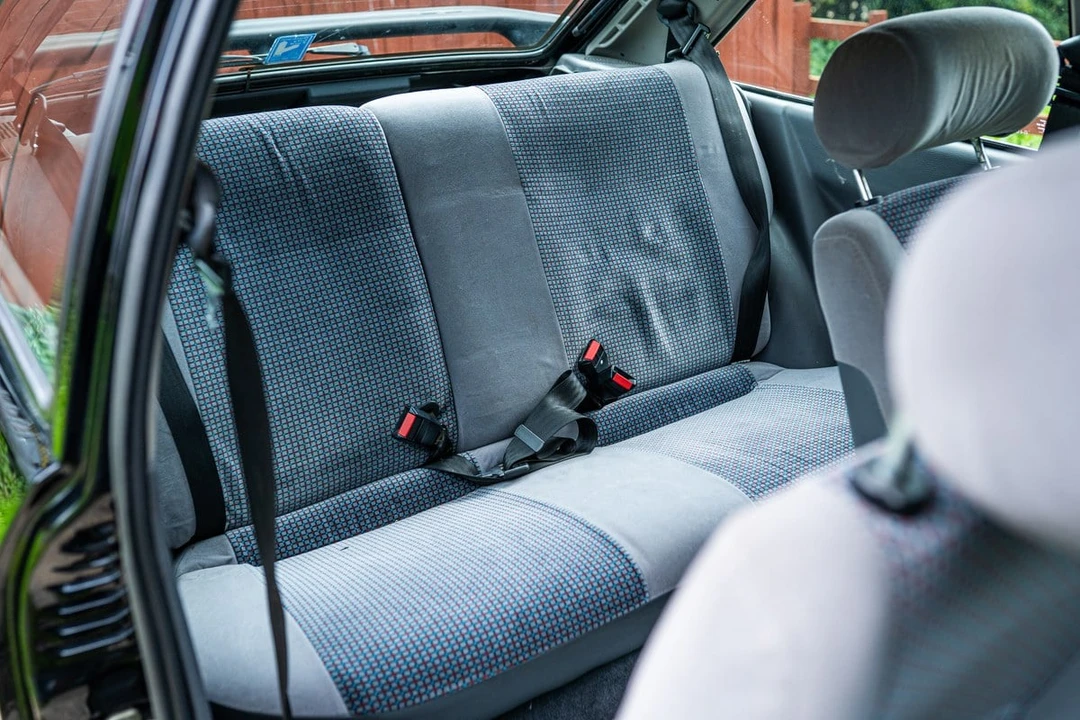 1989 Ford Escort - Image 20 of 30