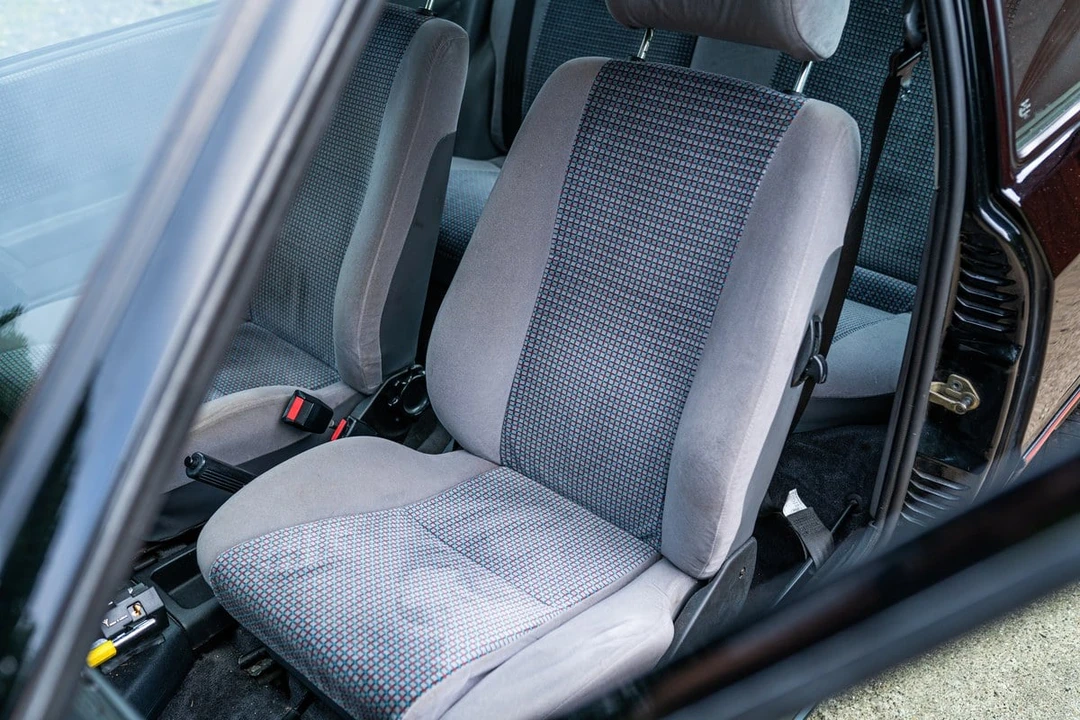 1989 Ford Escort - Image 21 of 30