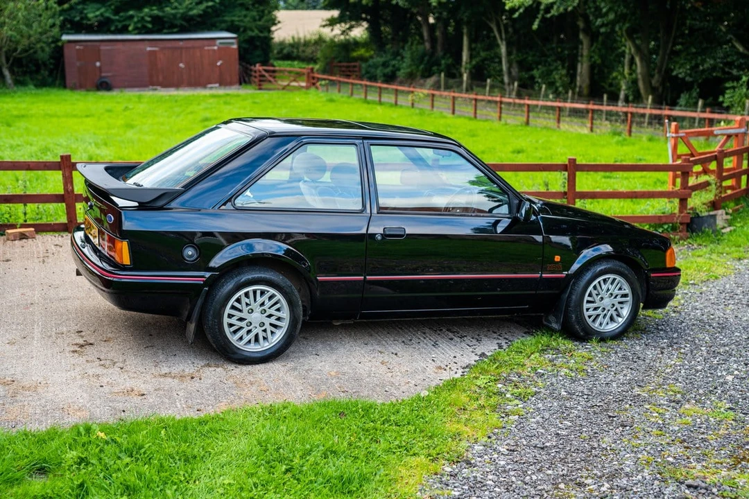 1989 Ford Escort - Image 7 of 30
