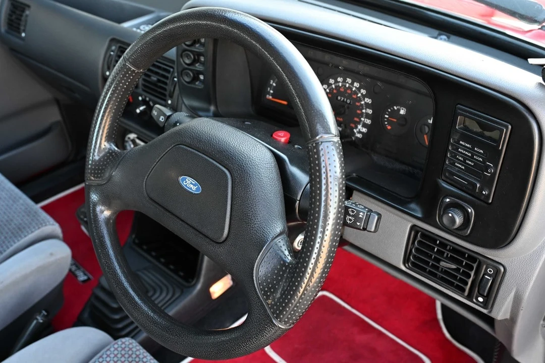 1989 Ford Escort - Image 26 of 30