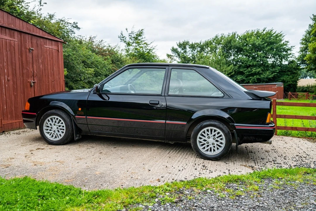 1989 Ford Escort - Image 9 of 30