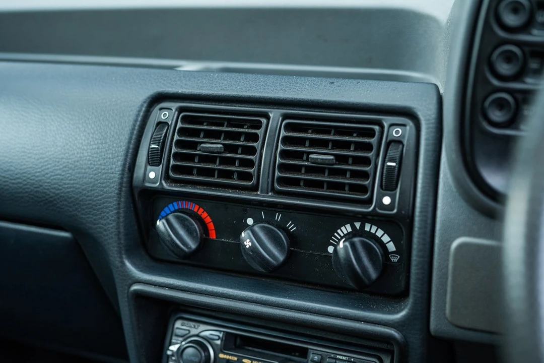 1989 Ford Escort - Image 30 of 30