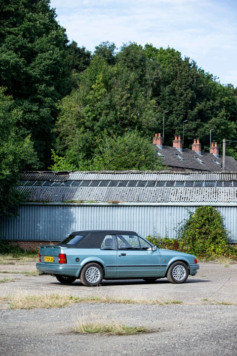 1989 Ford Escort - Image 30 of 31