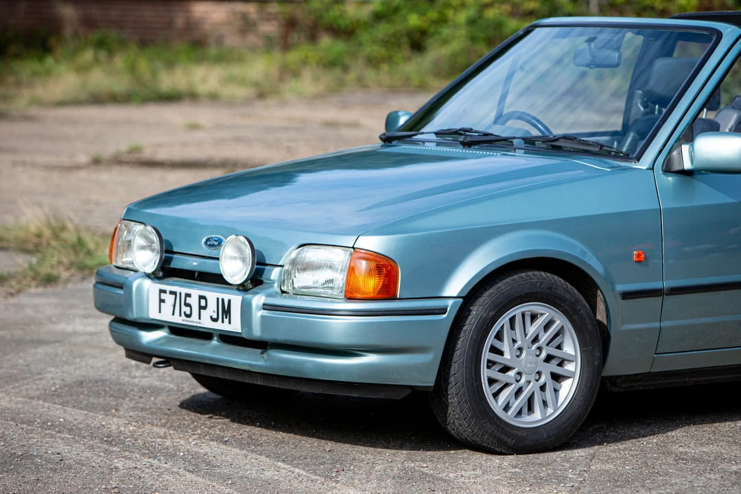 1989 Ford Escort - Image 16 of 31