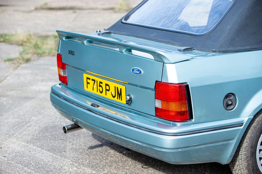 1989 Ford Escort - Image 28 of 31