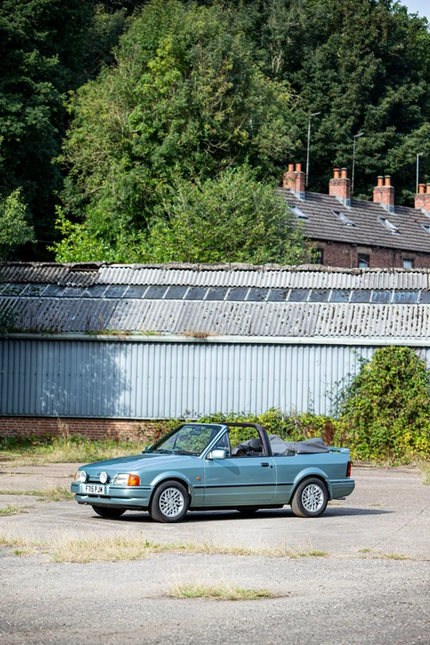1989 Ford Escort - Image 17 of 31