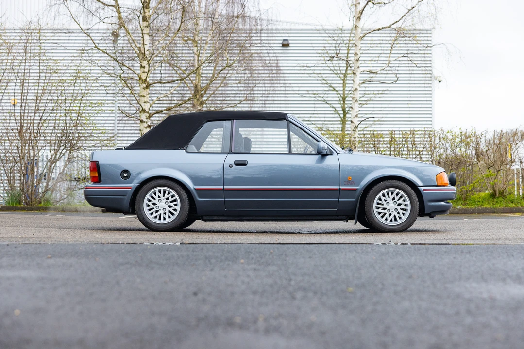 1989 Ford Escort - Image 4 of 31