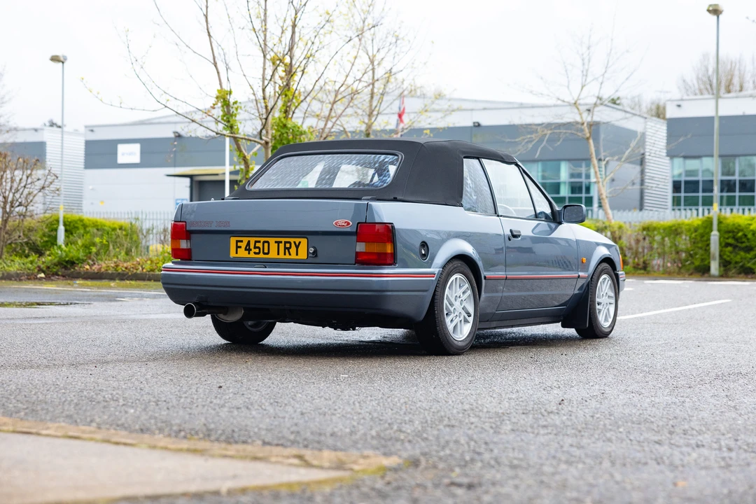1989 Ford Escort - Image 5 of 31