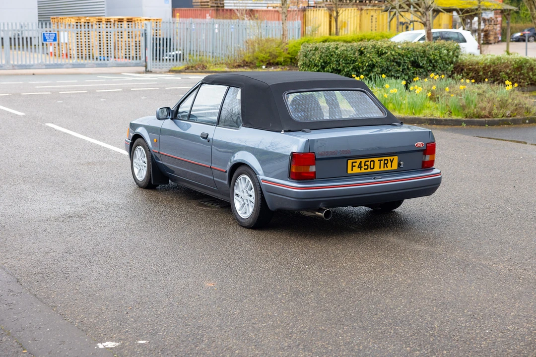 1989 Ford Escort - Image 15 of 31