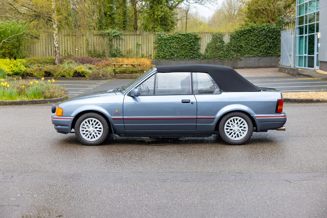 1989 Ford Escort - Image 16 of 31
