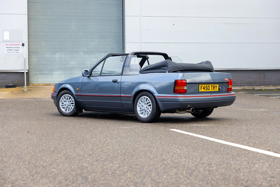 1989 Ford Escort - Image 28 of 31