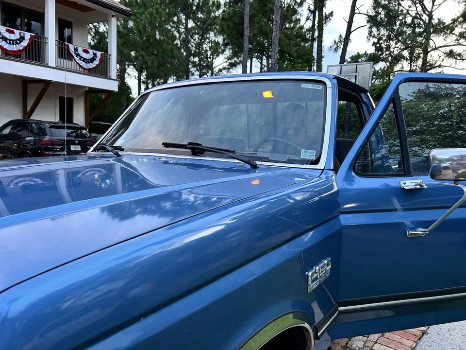 1989 Ford F-Series - Image 3 of 4