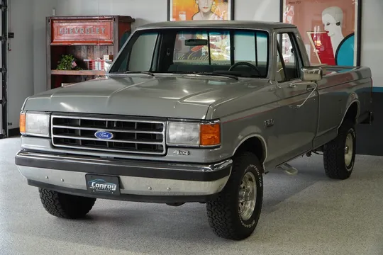 1989 Ford F-150 XL 4×4 4-Speed