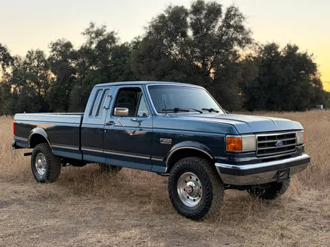 1989 Ford F-250 XLT Lariat SuperCab 7.5L 4×4
