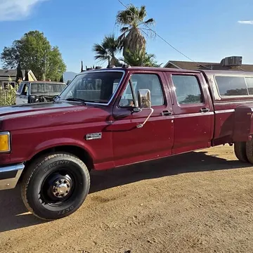 1989 Ford F-350 Lariat Pickup 4D 8 ft