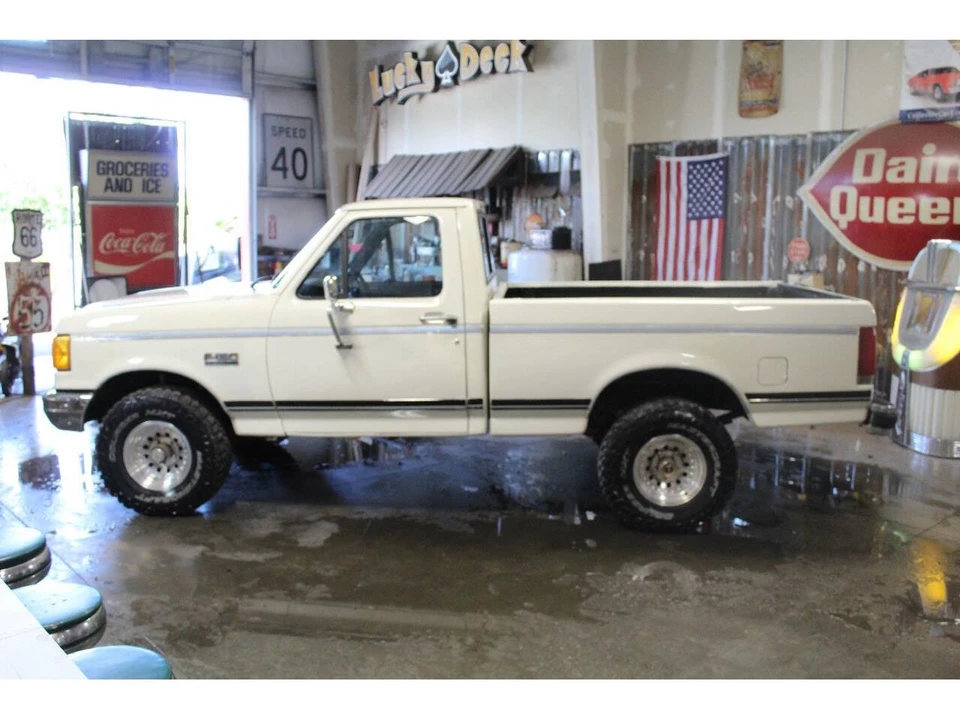 1989 Ford F-Series 8th Gen - Image 2 of 31