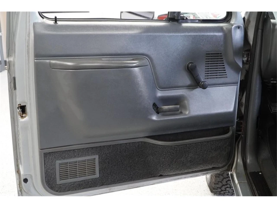 1989 Ford F-Series 8th Gen - Image 25 of 31