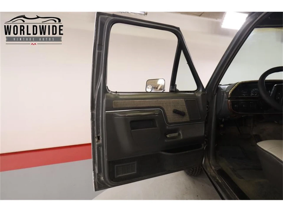 1989 Ford F-Series 8th Gen - Image 25 of 31