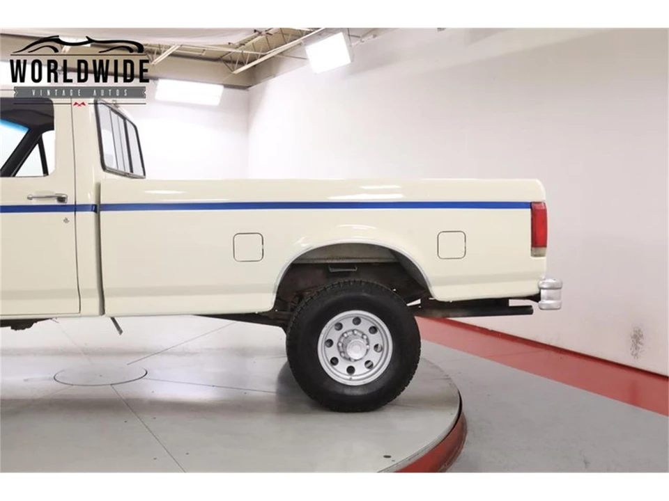 1989 Ford F-Series 8th Gen - Image 10 of 31