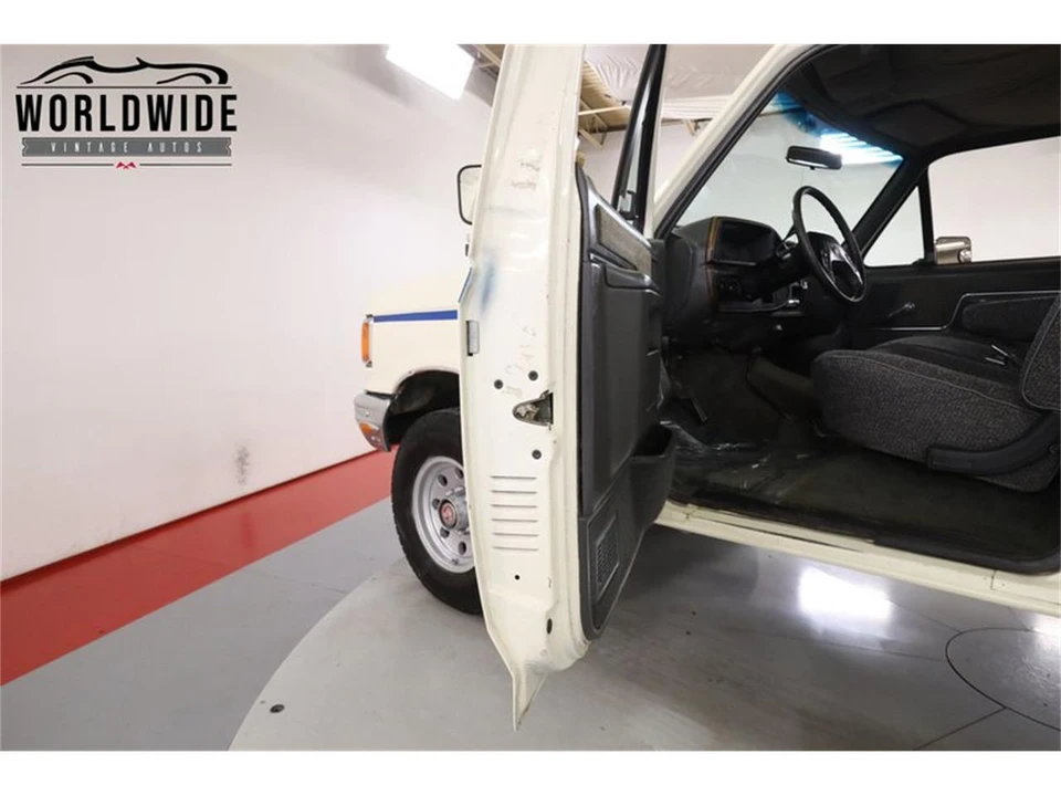 1989 Ford F-Series 8th Gen - Image 23 of 31