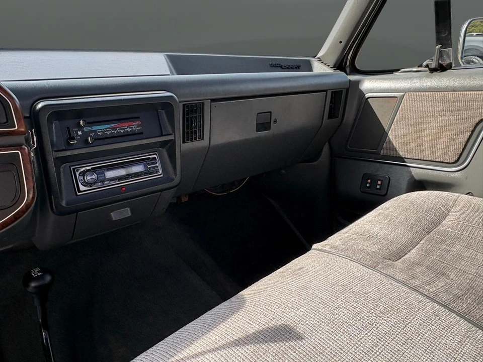 1989 Ford F-Series 8th Gen - Image 22 of 31