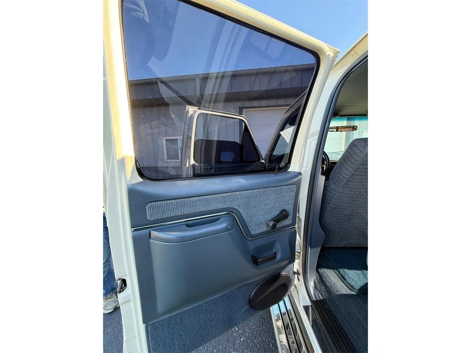 1989 Ford F-Series 8th Gen - Image 20 of 28