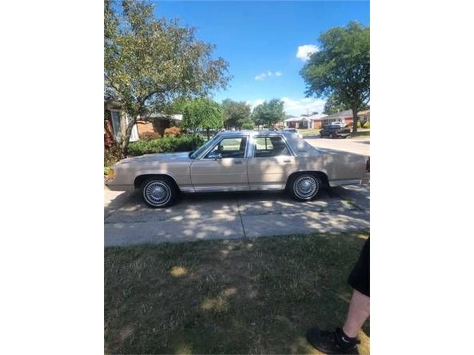 1989 Ford LTD - Image 12 of 14