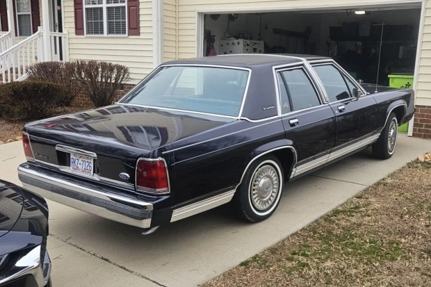 1989 Ford LTD - Image 3 of 7