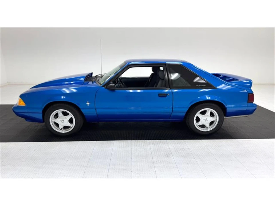 1989 Ford Mustang 3rd Gen - Image 2 of 31