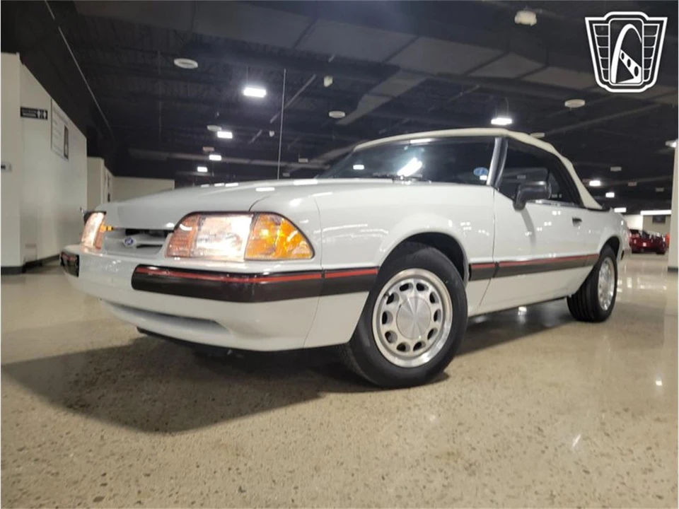 1989 Ford Mustang 3rd Gen - Image 2 of 31