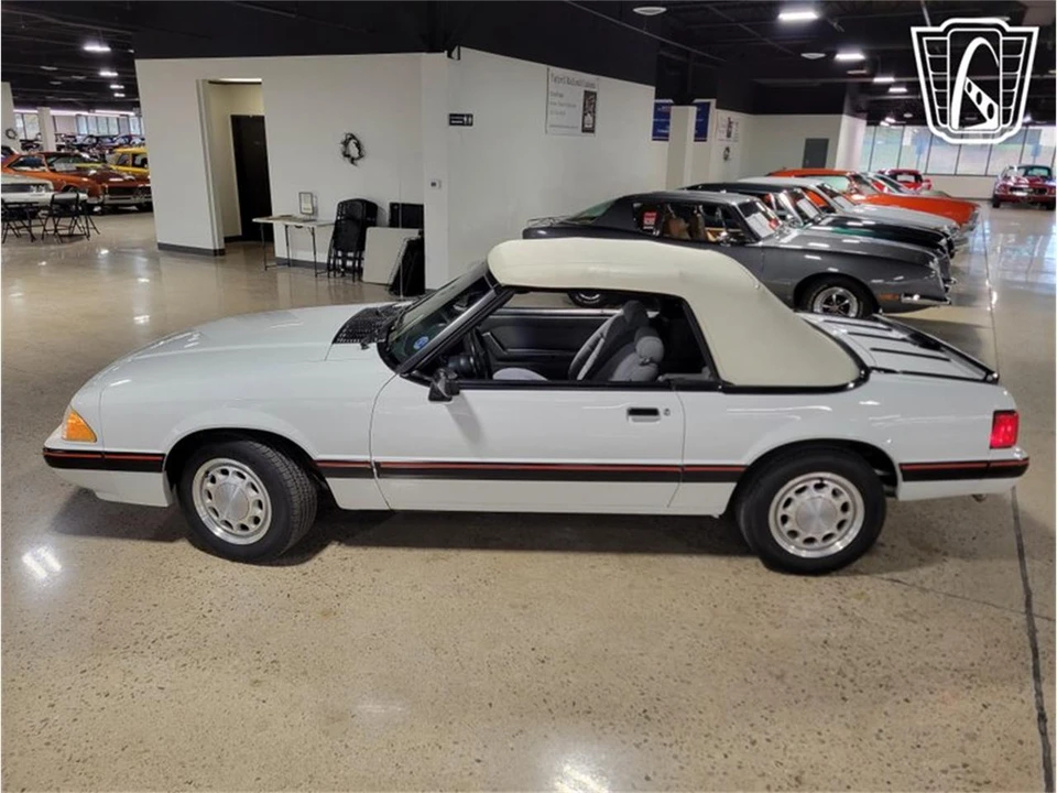 1989 Ford Mustang 3rd Gen - Image 7 of 31