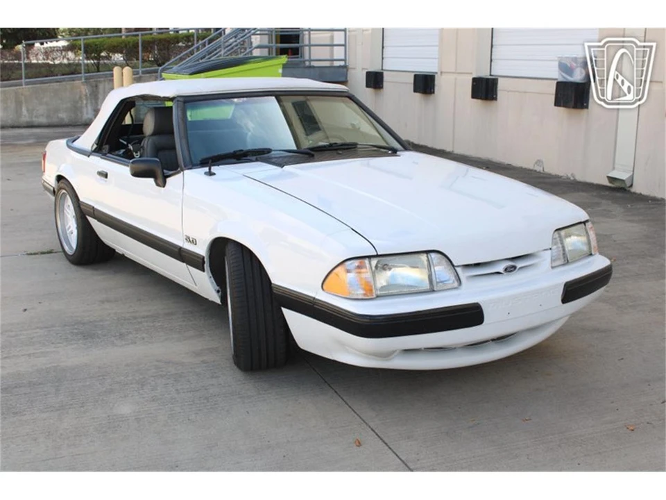 1989 Ford Mustang 3rd Gen - Image 14 of 31