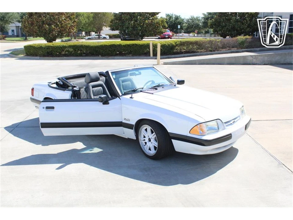 1989 Ford Mustang 3rd Gen - Image 25 of 31