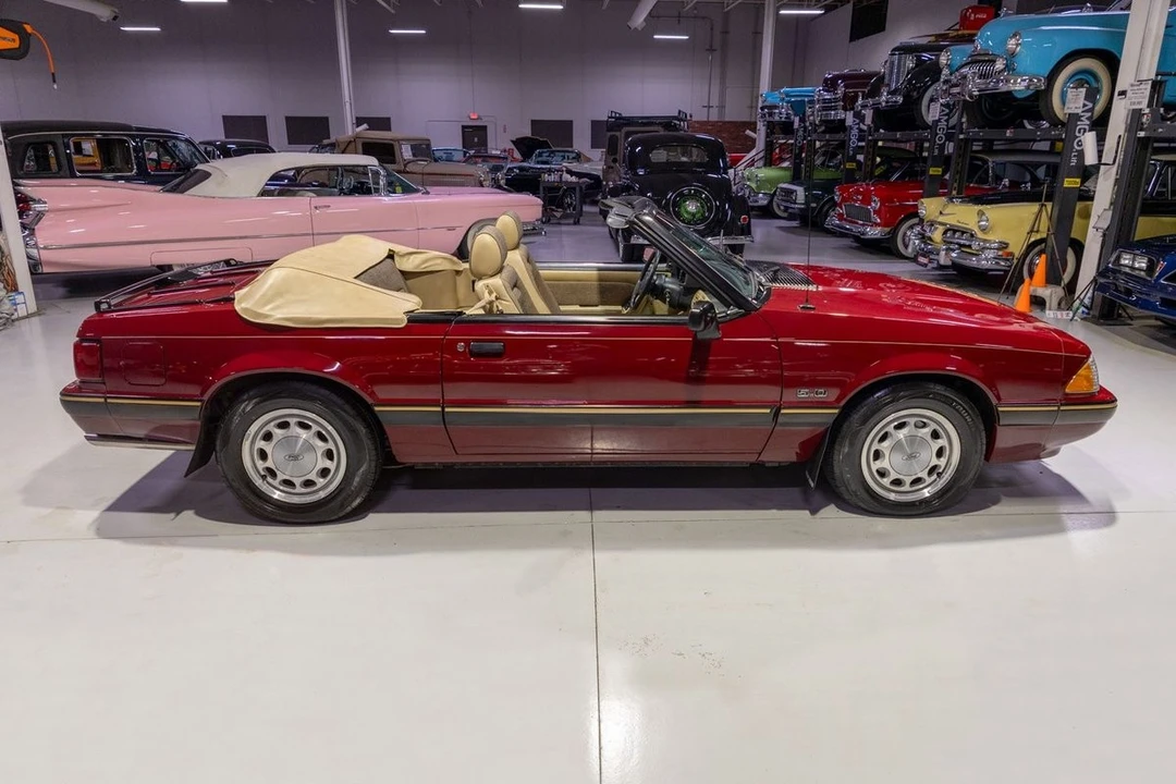 1989 Ford Mustang 3rd Gen - Image 19 of 31