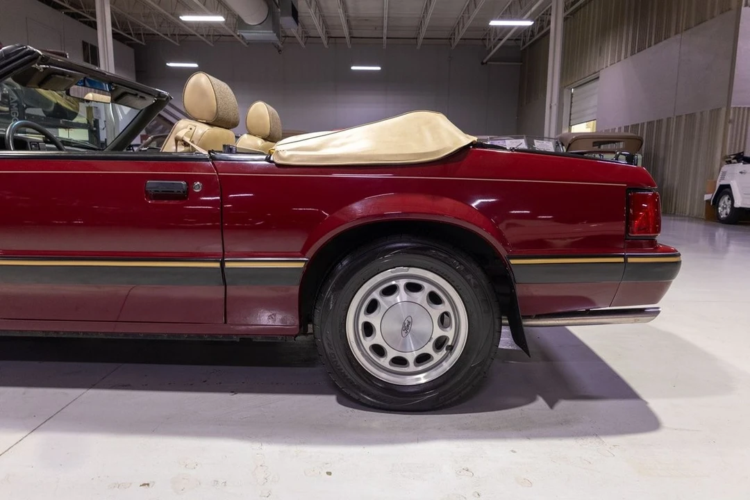 1989 Ford Mustang 3rd Gen - Image 26 of 31