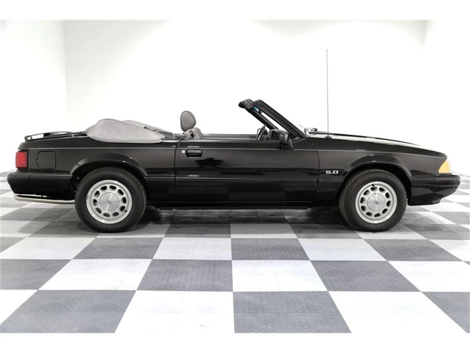 1989 Ford Mustang 3rd Gen - Image 11 of 27