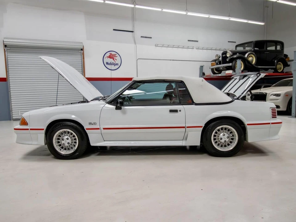 1989 Ford Mustang 3rd Gen - Image 14 of 31