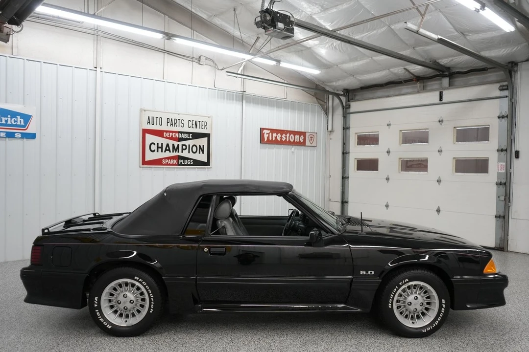 1989 Ford Mustang - Image 18 of 31