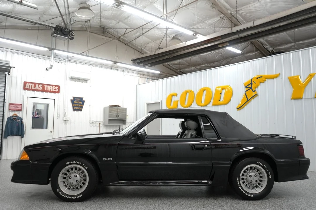 1989 Ford Mustang - Image 6 of 31