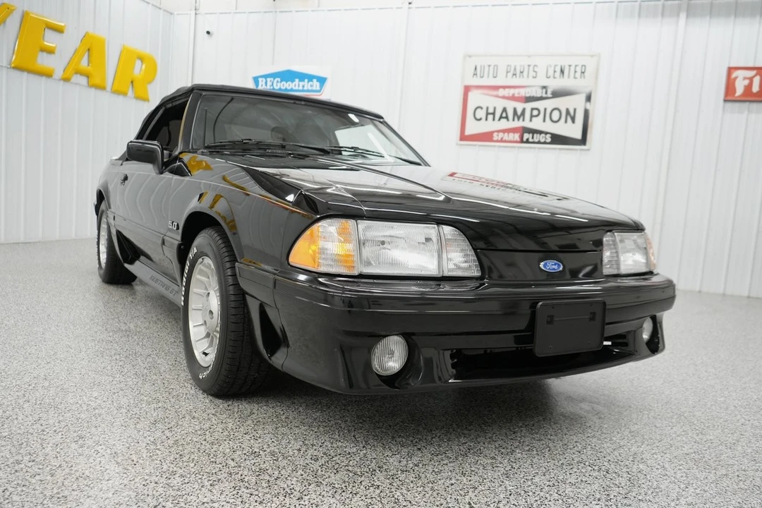 1989 Ford Mustang - Image 23 of 31